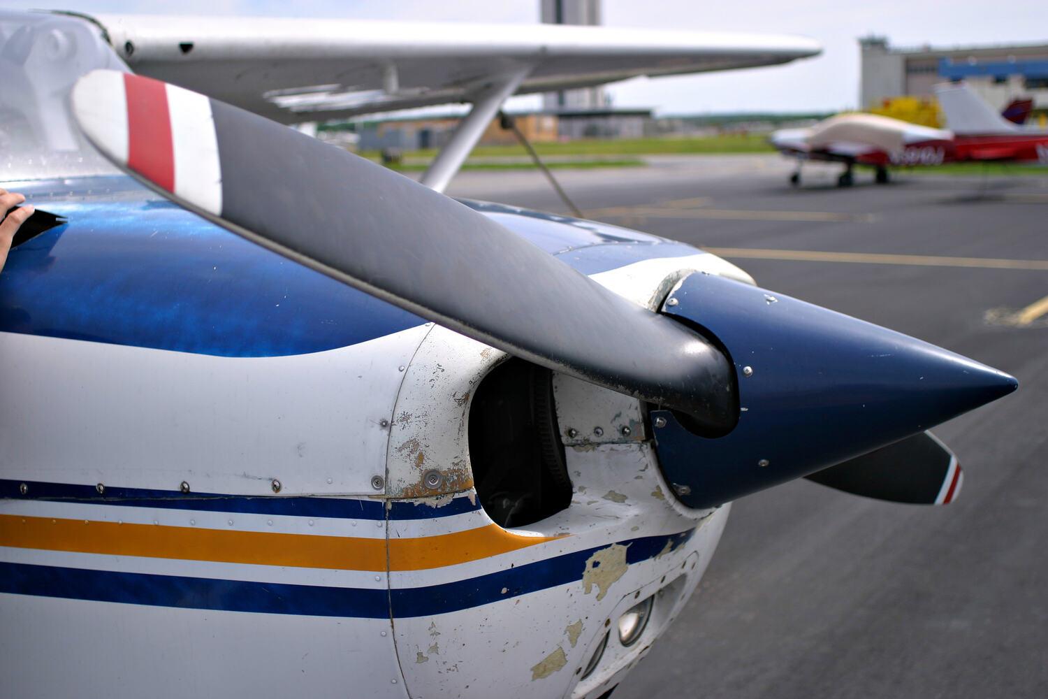 Close view of an engine cowling and propeller